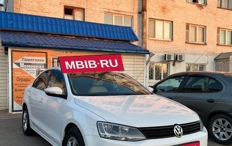 Volkswagen Jetta VI, 2014 год, 900 000 рублей, 1 фотография