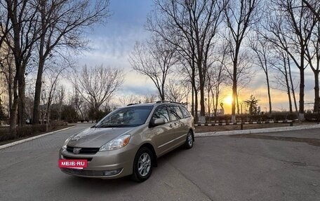 Toyota Sienna II рестайлинг, 2004 год, 1 400 000 рублей, 6 фотография