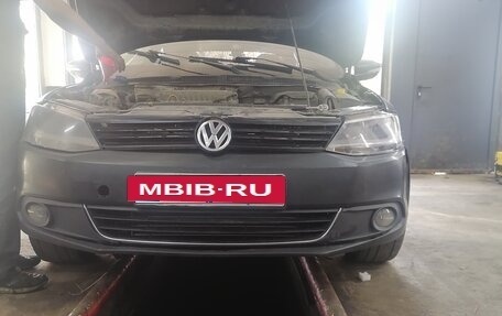 Volkswagen Jetta VI, 2014 год, 520 000 рублей, 2 фотография