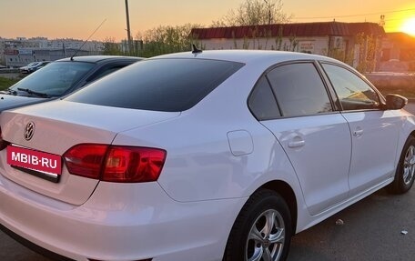 Volkswagen Jetta VI, 2014 год, 900 000 рублей, 3 фотография