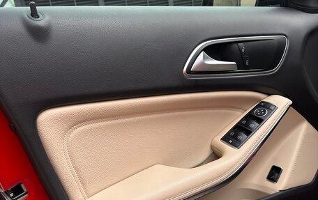 Mercedes-Benz GLA, 2019 год, 3 500 000 рублей, 10 фотография