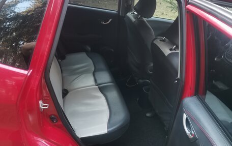 Honda Jazz II рестайлинг, 2011 год, 695 000 рублей, 13 фотография