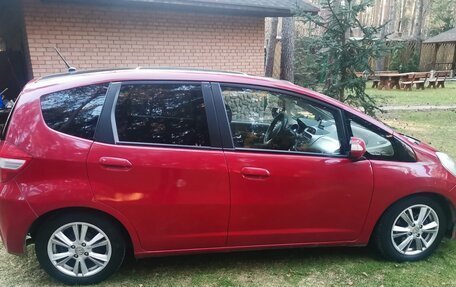 Honda Jazz II рестайлинг, 2011 год, 695 000 рублей, 10 фотография