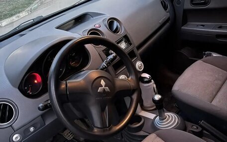Mitsubishi Colt VI рестайлинг, 2006 год, 395 000 рублей, 10 фотография