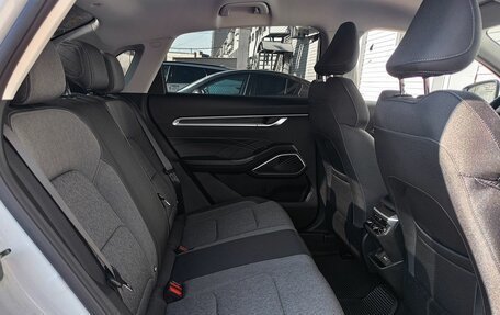 Geely Emgrand, 2024 год, 1 685 000 рублей, 10 фотография