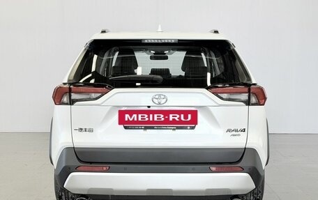 Toyota RAV4, 2025 год, 4 250 000 рублей, 6 фотография