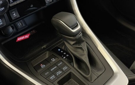 Toyota RAV4, 2025 год, 4 250 000 рублей, 13 фотография