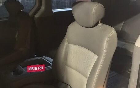 Hyundai Grand Starex Grand Starex I рестайлинг 2, 2009 год, 1 300 000 рублей, 10 фотография