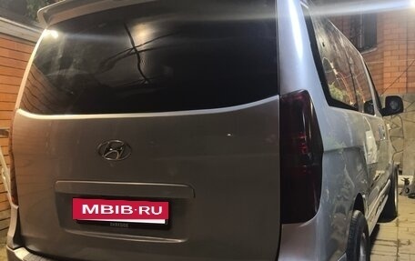 Hyundai Grand Starex Grand Starex I рестайлинг 2, 2009 год, 1 300 000 рублей, 6 фотография