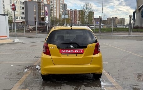 Honda Fit III, 2007 год, 430 000 рублей, 3 фотография