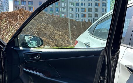 Toyota Camry, 2018 год, 1 870 000 рублей, 8 фотография