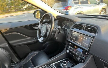 Jaguar F-Pace, 2018 год, 3 690 000 рублей, 9 фотография