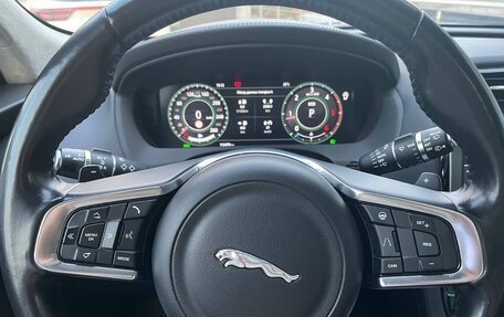 Jaguar F-Pace, 2018 год, 3 690 000 рублей, 11 фотография