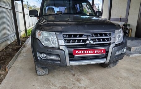 Mitsubishi Pajero IV, 2015 год, 1 700 000 рублей, 2 фотография