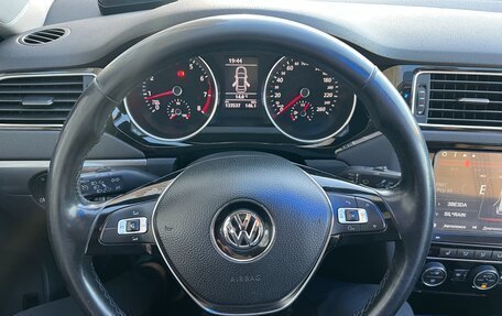 Volkswagen Jetta VI, 2016 год, 1 400 000 рублей, 13 фотография