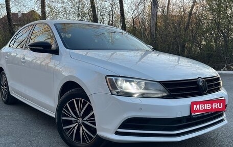 Volkswagen Jetta VI, 2016 год, 1 400 000 рублей, 2 фотография