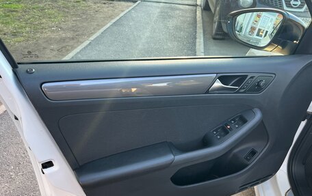 Volkswagen Jetta VI, 2016 год, 1 400 000 рублей, 19 фотография