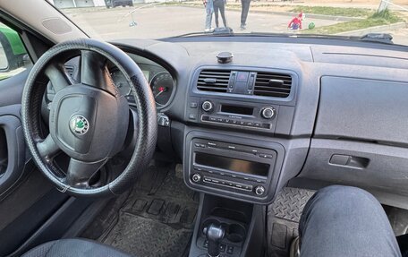 Skoda Fabia II, 2011 год, 670 000 рублей, 10 фотография