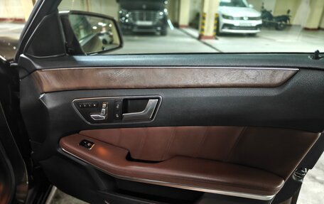 Mercedes-Benz E-Класс, 2013 год, 2 950 000 рублей, 13 фотография