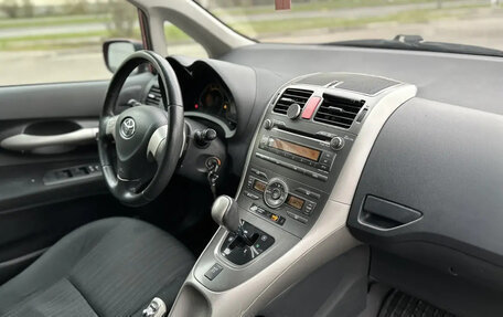 Toyota Auris II, 2007 год, 750 000 рублей, 7 фотография