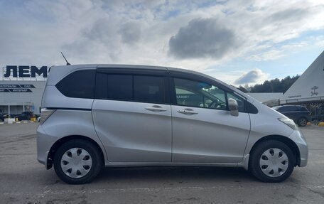 Honda Freed I, 2013 год, 1 170 000 рублей, 2 фотография