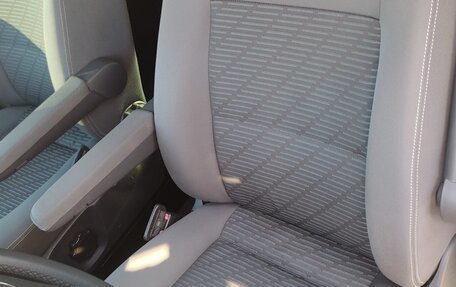 Volkswagen Multivan T5, 2011 год, 2 550 000 рублей, 17 фотография