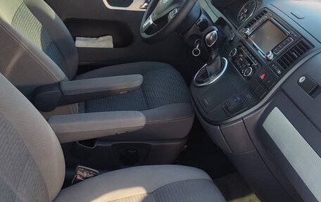 Volkswagen Multivan T5, 2011 год, 2 550 000 рублей, 13 фотография