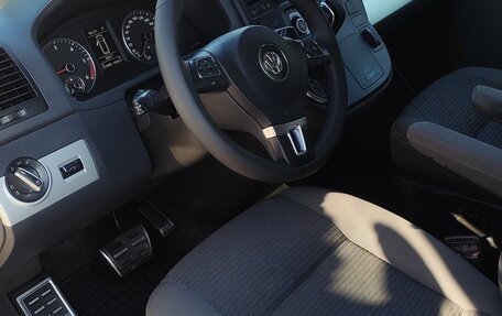 Volkswagen Multivan T5, 2011 год, 2 550 000 рублей, 15 фотография