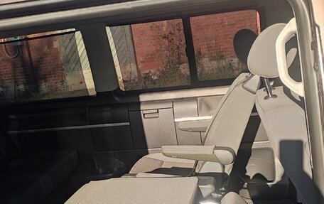 Volkswagen Multivan T5, 2011 год, 2 550 000 рублей, 19 фотография