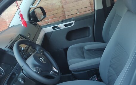 Volkswagen Multivan T5, 2011 год, 2 550 000 рублей, 29 фотография