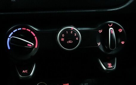 KIA Rio IV, 2019 год, 1 349 000 рублей, 16 фотография