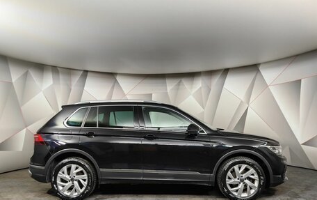 Volkswagen Tiguan II, 2021 год, 2 900 000 рублей, 6 фотография