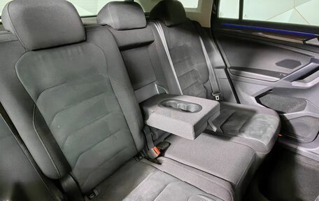 Volkswagen Tiguan II, 2021 год, 2 900 000 рублей, 17 фотография