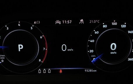 Volkswagen Tiguan II, 2021 год, 2 900 000 рублей, 18 фотография