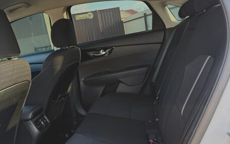 KIA Cerato IV, 2021 год, 2 100 000 рублей, 12 фотография
