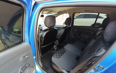 Renault Sandero II рестайлинг, 2015 год, 565 000 рублей, 13 фотография