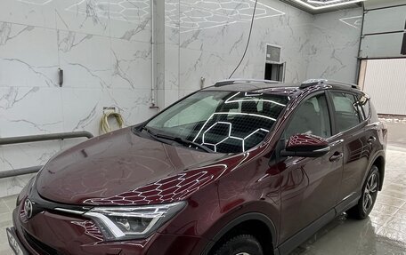 Toyota RAV4, 2018 год, 2 320 000 рублей, 3 фотография