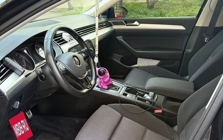 Volkswagen Passat B8 рестайлинг, 2017 год, 1 850 000 рублей, 7 фотография