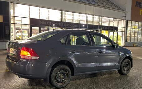 Volkswagen Polo VI (EU Market), 2010 год, 445 000 рублей, 2 фотография