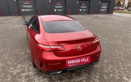 Mercedes-Benz E-Класс, 2017 год, 3 400 000 рублей, 3 фотография