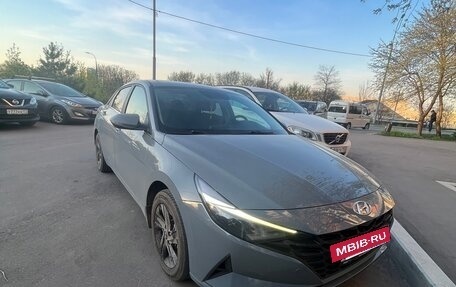 Hyundai Elantra, 2020 год, 1 750 000 рублей, 2 фотография