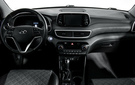 Hyundai Tucson III, 2019 год, 2 200 000 рублей, 15 фотография
