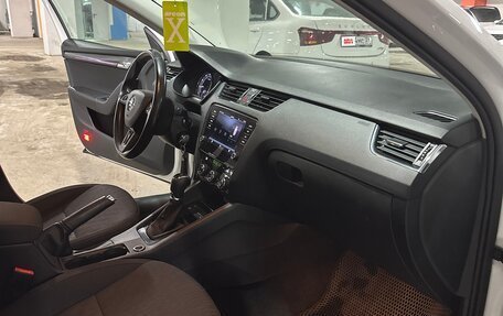 Skoda Octavia, 2017 год, 1 480 000 рублей, 10 фотография
