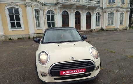 MINI Hatch, 2017 год, 1 540 000 рублей, 3 фотография