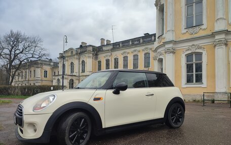 MINI Hatch, 2017 год, 1 540 000 рублей, 7 фотография