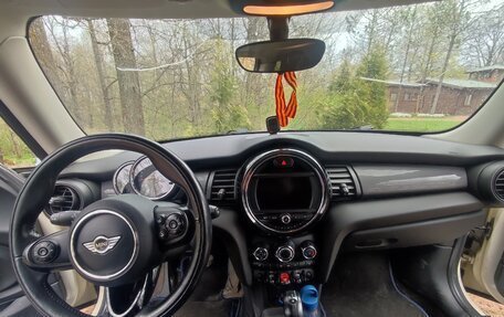MINI Hatch, 2017 год, 1 540 000 рублей, 9 фотография