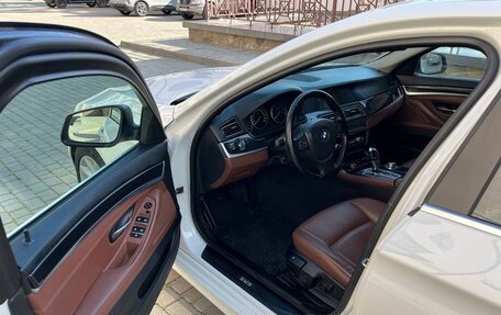 BMW 5 серия, 2012 год, 1 700 000 рублей, 4 фотография