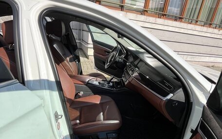 BMW 5 серия, 2012 год, 1 700 000 рублей, 11 фотография
