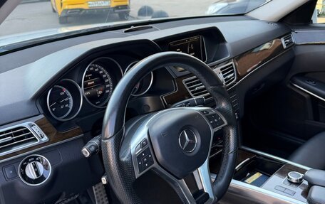 Mercedes-Benz E-Класс, 2015 год, 2 600 000 рублей, 11 фотография
