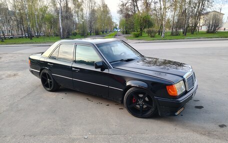 Mercedes-Benz E-Класс, 1992 год, 500 000 рублей, 4 фотография